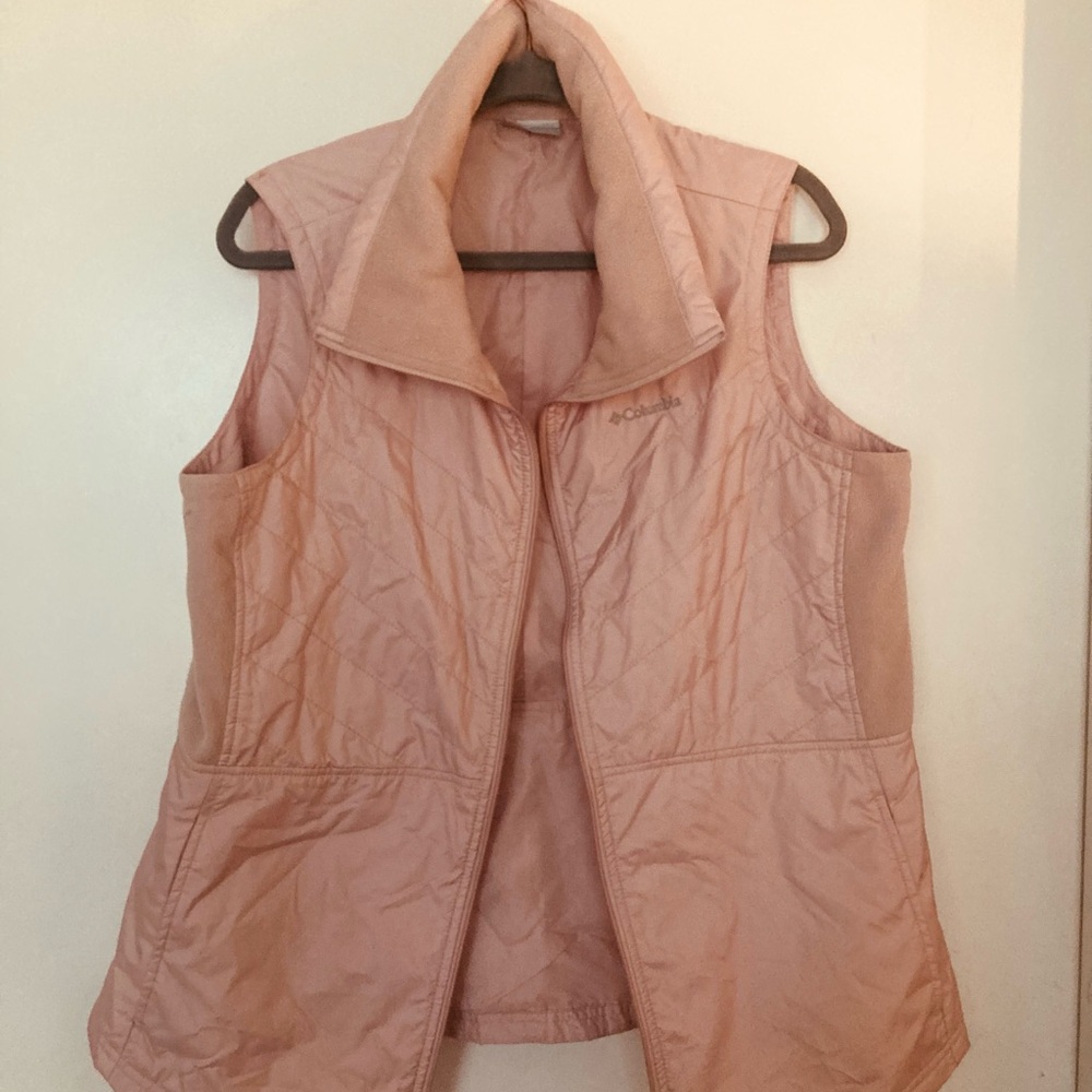 Columbia Women's Light Pink Quilted Vest with fleece lining